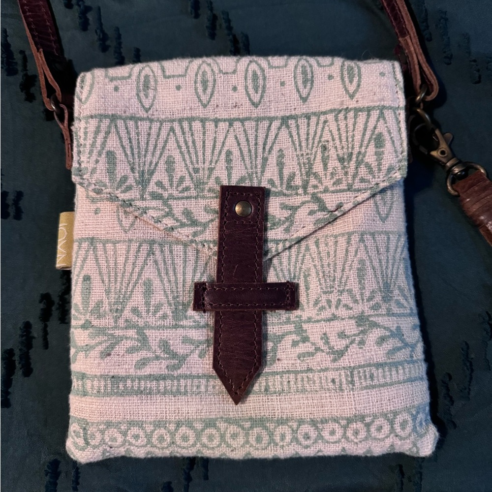 JOYN Teal and Cream Small Crossbody Bag